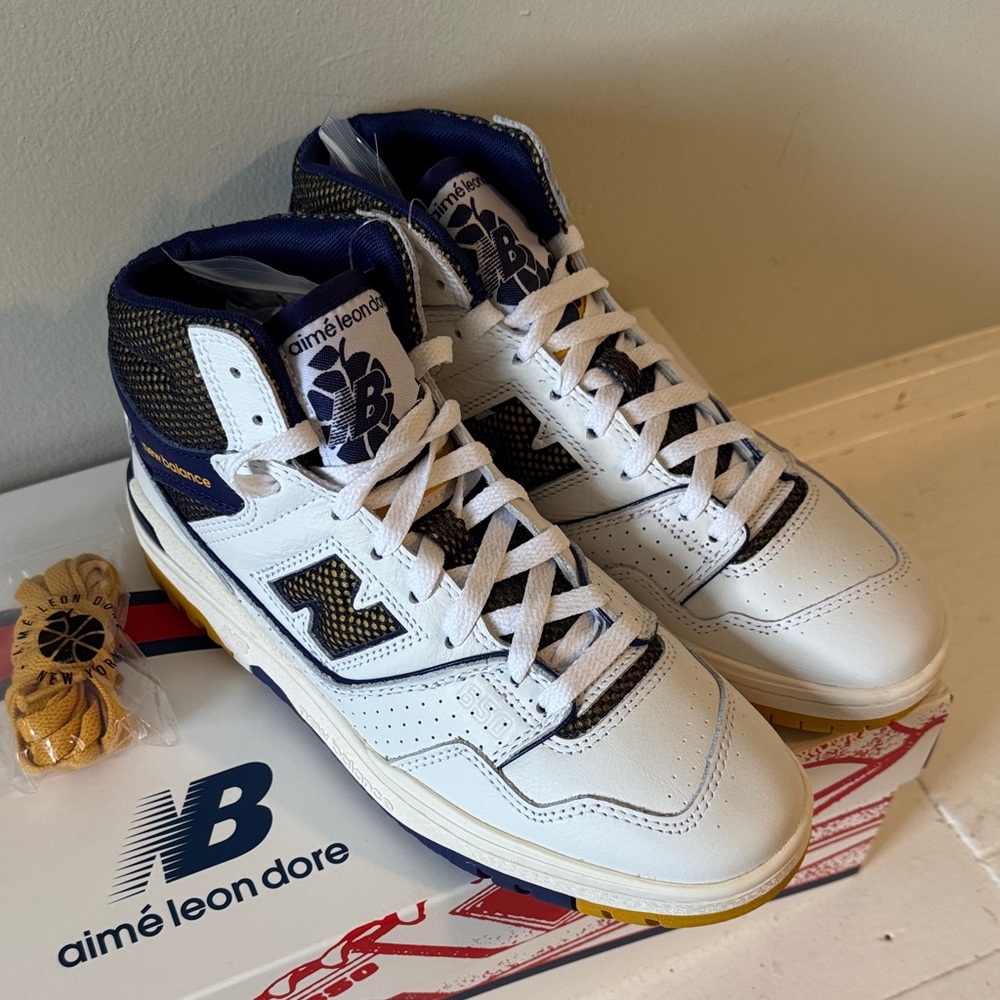 New Balance White and Blue Athletic Shoes
